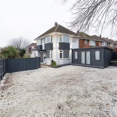Villa Estwood - Gated House à Southampton Extérieur photo