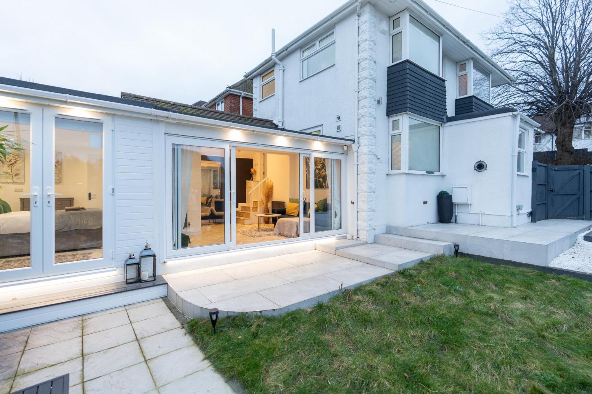 Villa Estwood - Gated House à Southampton Extérieur photo
